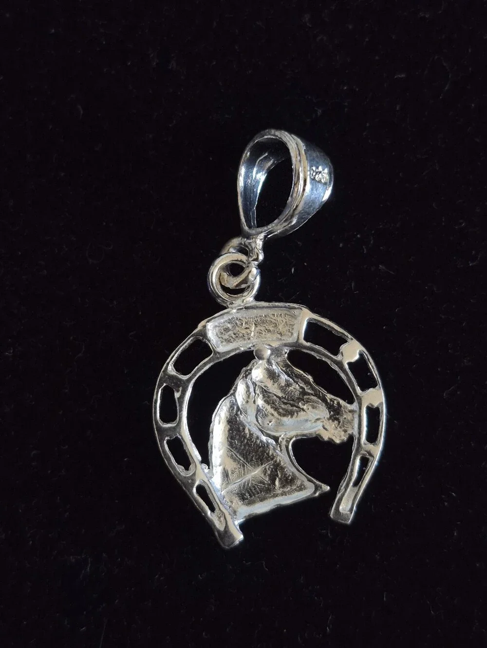 .925 Sterling Silver Horse inside a Horseshoe Pendant, Jewelry
